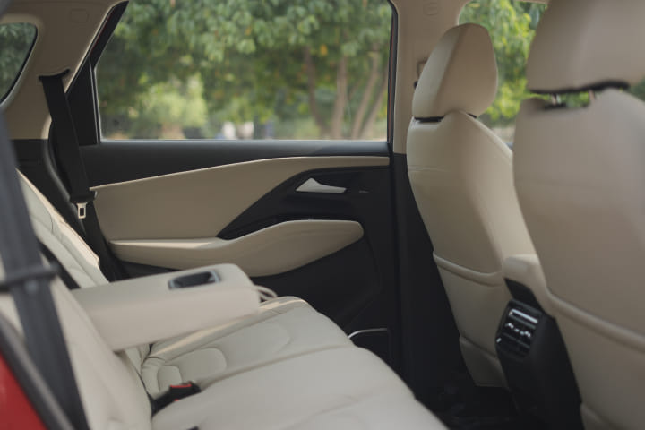 MG Hector 2023-2025 Rear Seats