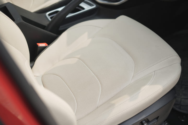 MG Hector 2023-2025 Front Row Seats