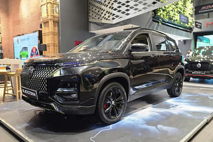 MG Hector Limited Edition Left Front Three Quarter