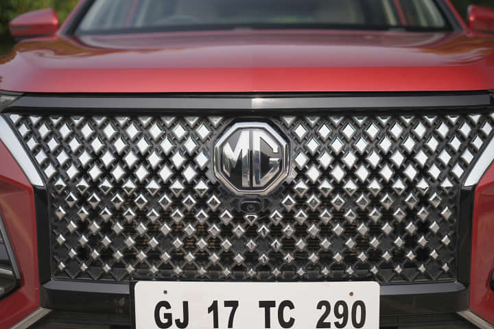 MG Hector Grille