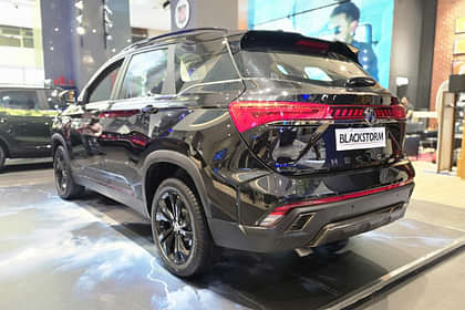 MG Hector Limited Edition Left Rear Three Quarter