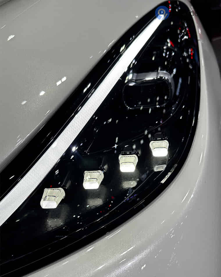 Headlights & Tail-lights - 1 Headlights & Tail-lights - 1