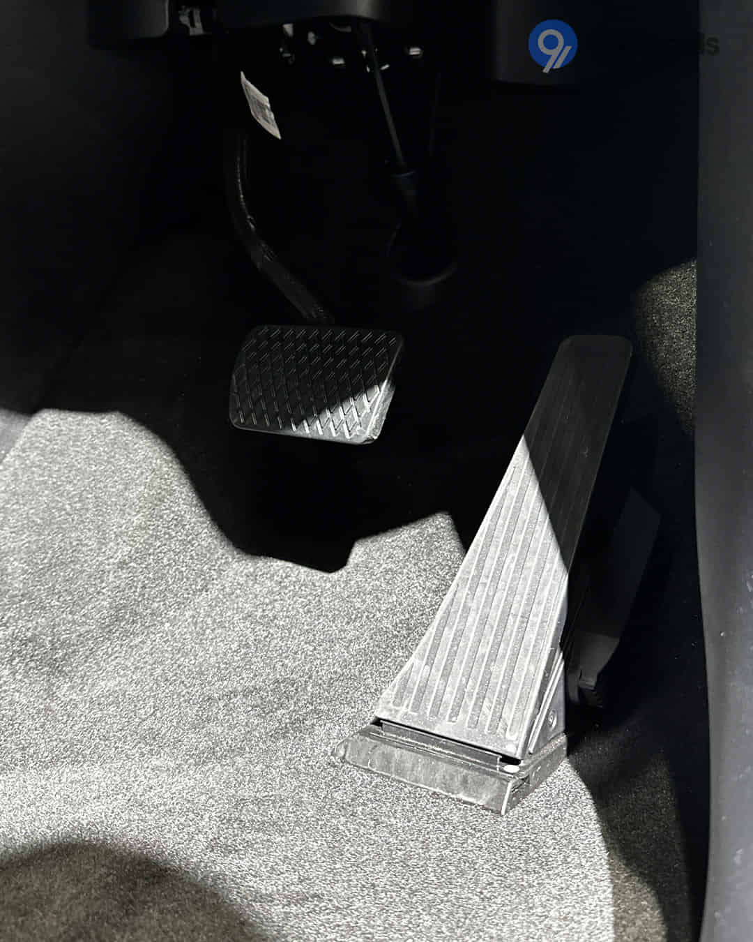 Pedals / Foot Controls Pedals / Foot Controls
