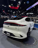 Right Rear Three Quarter