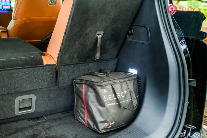 MG M9 Boot Light
