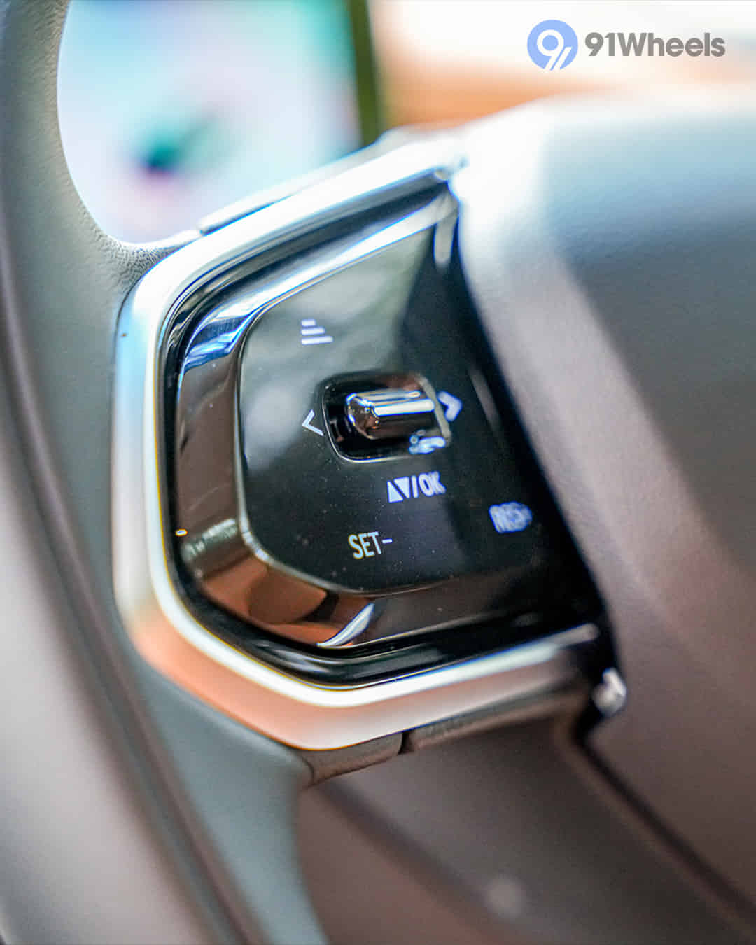 Left Steering Mounted Controls