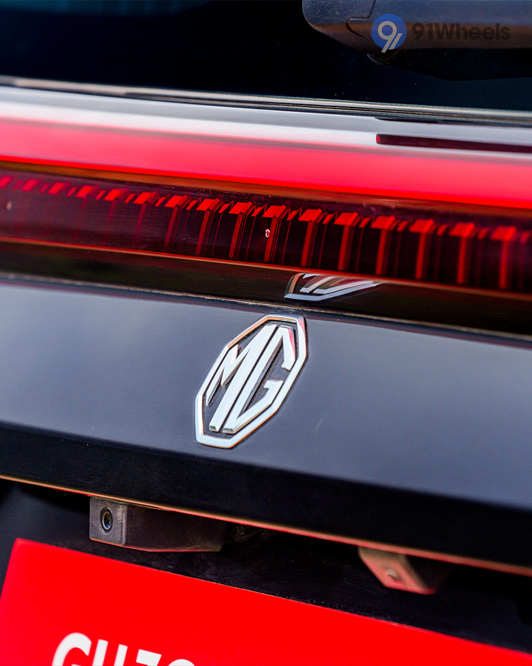 MG M9 Rear Parking Camera