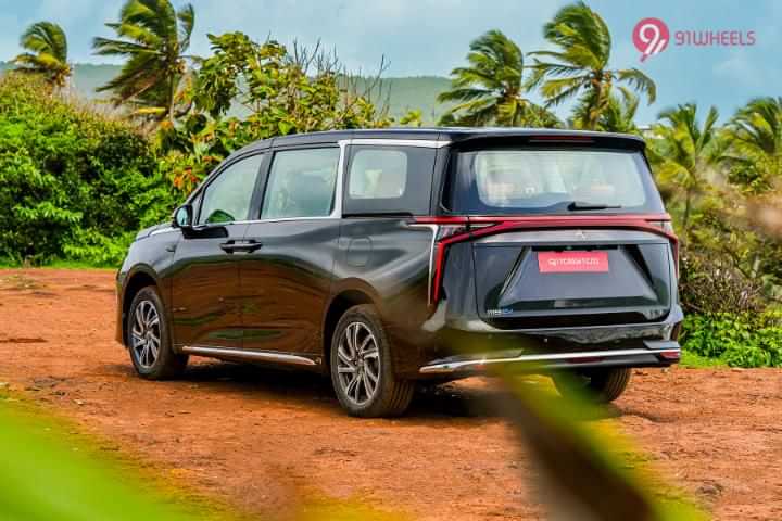 MG M9 Left Rear Three Quarter