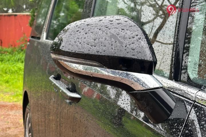 MG M9 ORVM Blinker