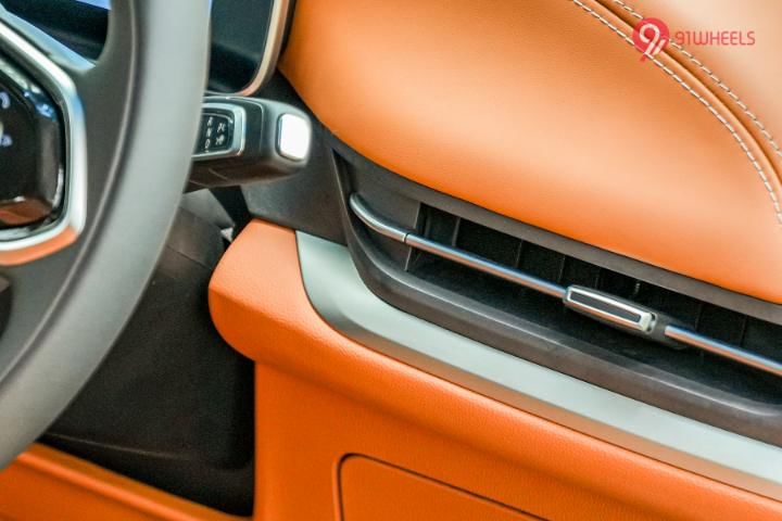 MG M9 Right Side Air Vents