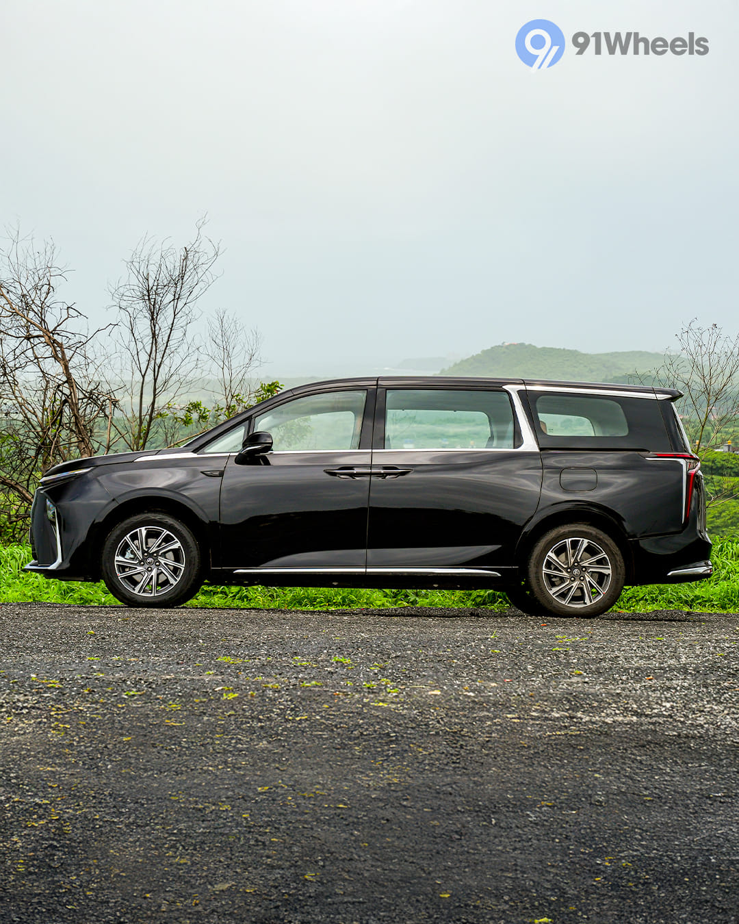 MG M9 Left Side View