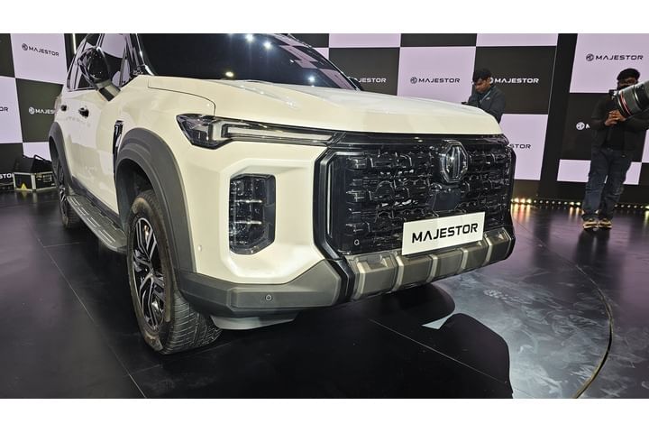MG Majestor Front Bumper