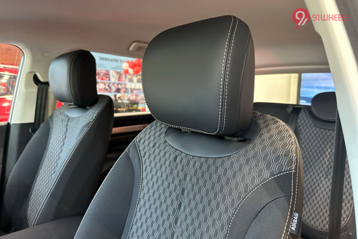 MG Windsor EV Front Seat Headrest