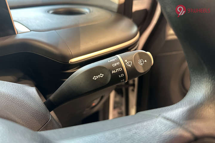 MG Windsor EV Wiper Stalk