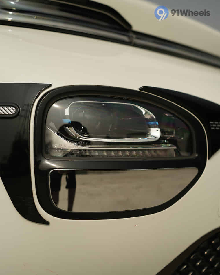 Headlights & Tail-lights - 4