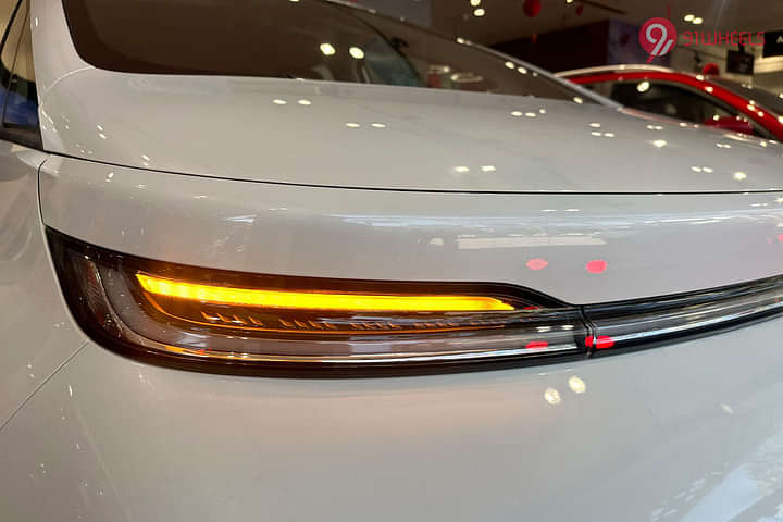 MG Windsor EV Blinker