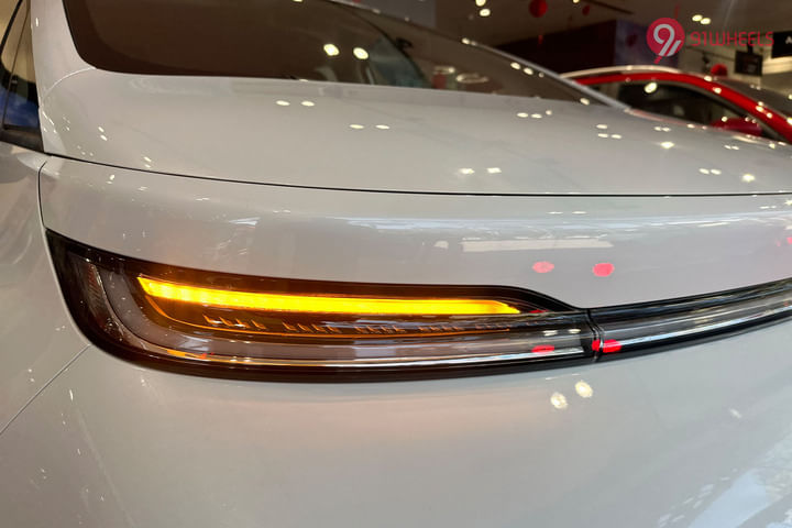 MG Windsor EV Blinker