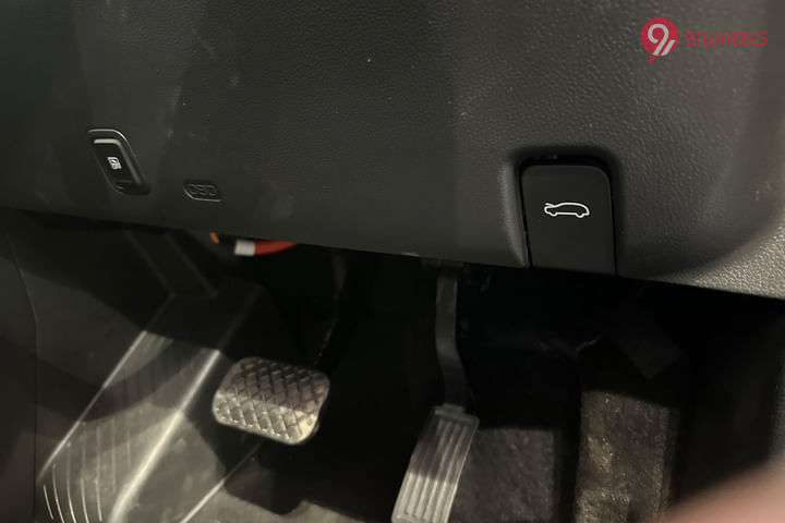MG Windsor EV Pedals/Foot Controls