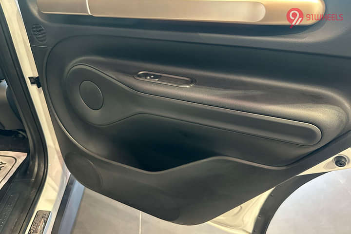 MG Windsor EV Driver Side Door Pocket
