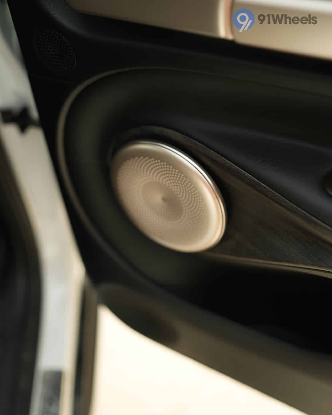 Rear Speakers