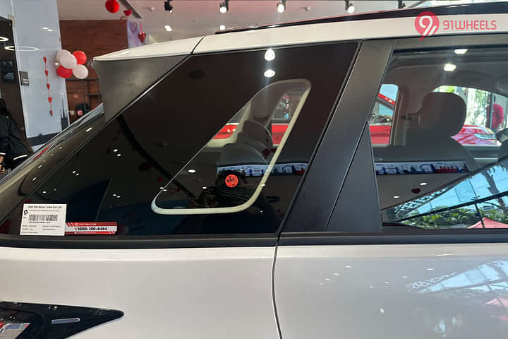 MG Windsor EV Rear Quarter Glass