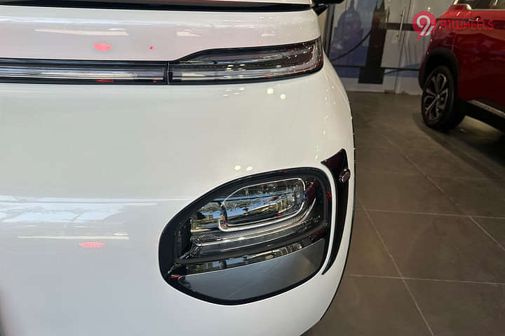 MG Windsor EV Headlight