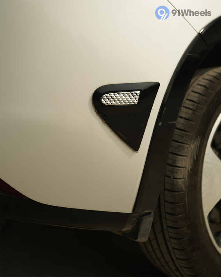 Headlights & Tail-lights - 8