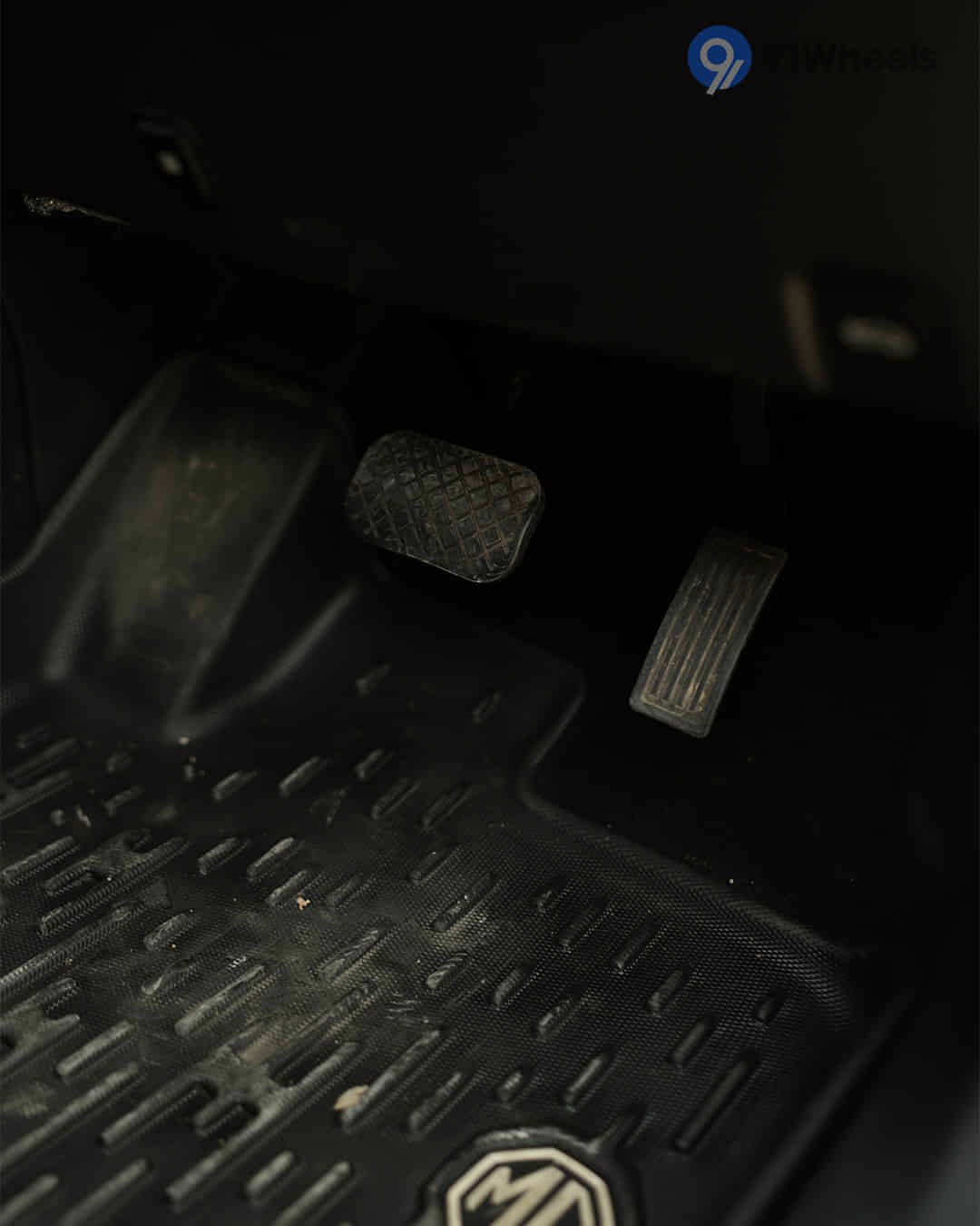 Pedals / Foot Controls