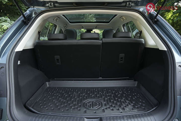 MG Windsor EV Open Boot/Trunk