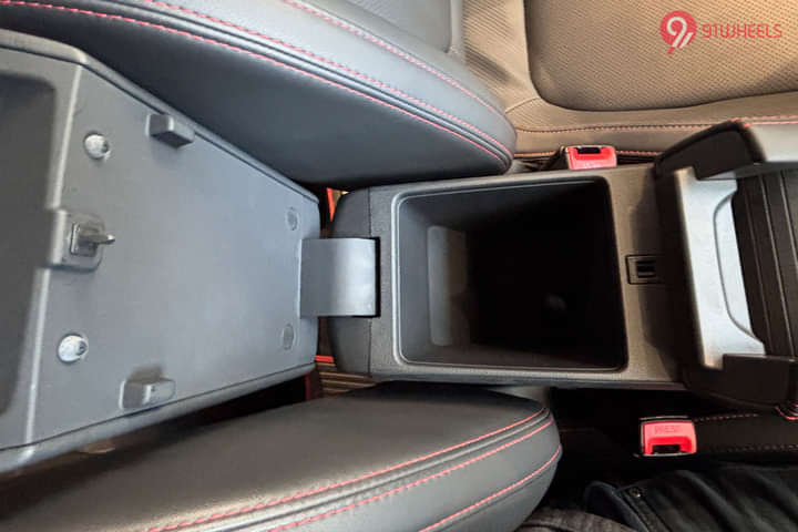 MG ZS EV 2025 Front Centre Arm Rest Storage