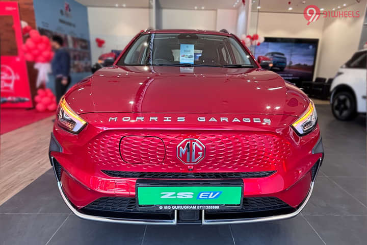 MG ZS EV 2025 Front View