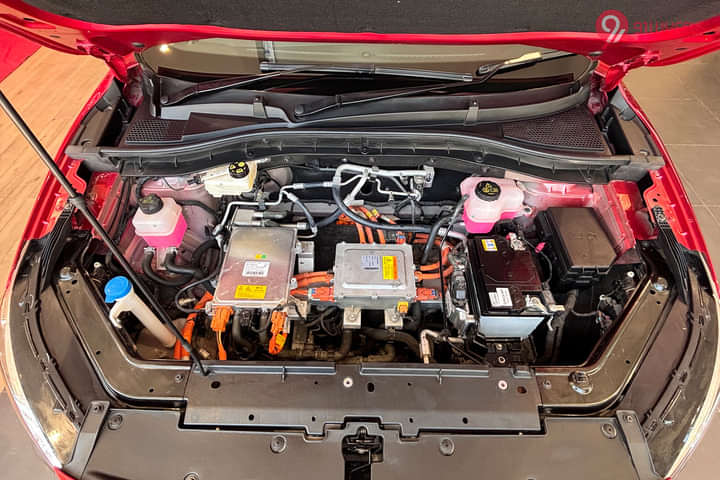 MG ZS EV 2025 Engine Shot