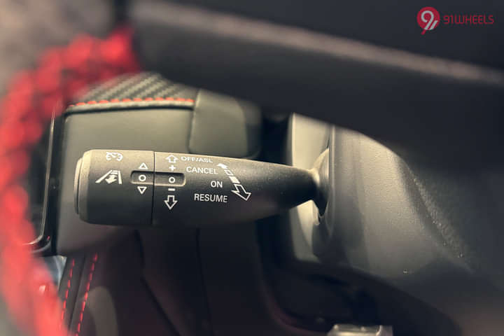 MG ZS EV 2025 Left Paddle Shifter
