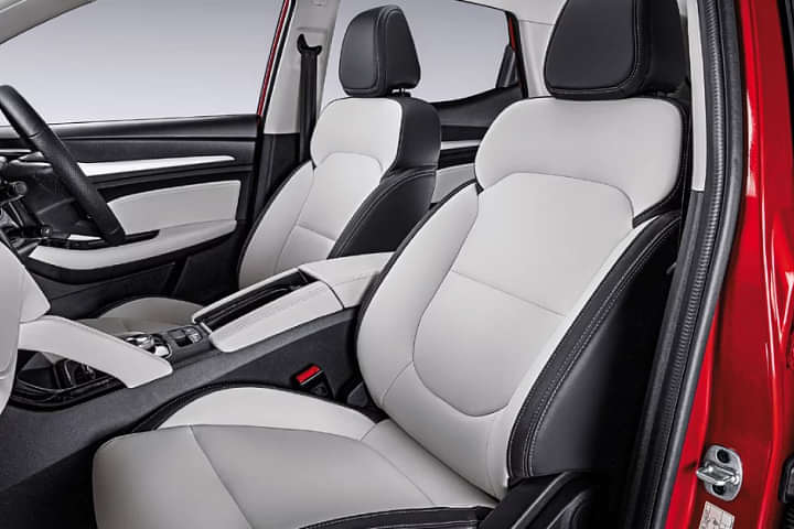 MG ZS EV 2024 Front Row Seats