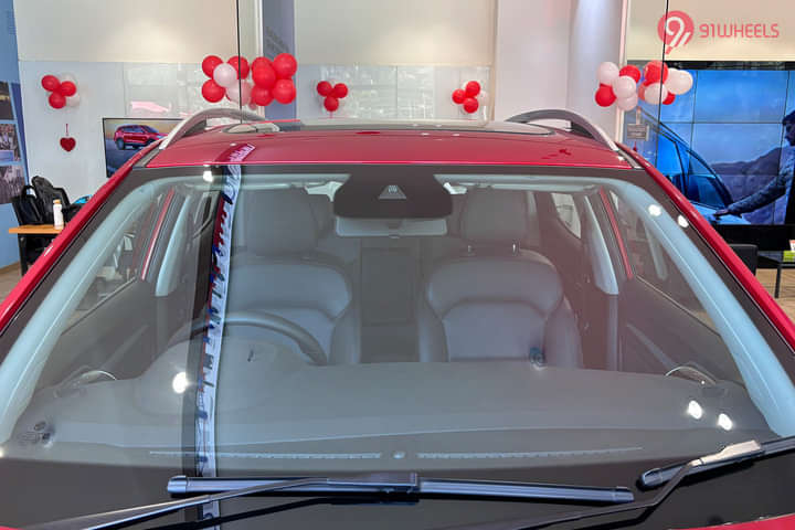 MG ZS EV 2025 Front Windshield/Windscreen