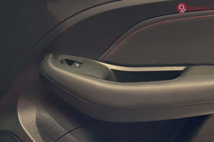 MG ZS EV 2025 Rear Door Pocket