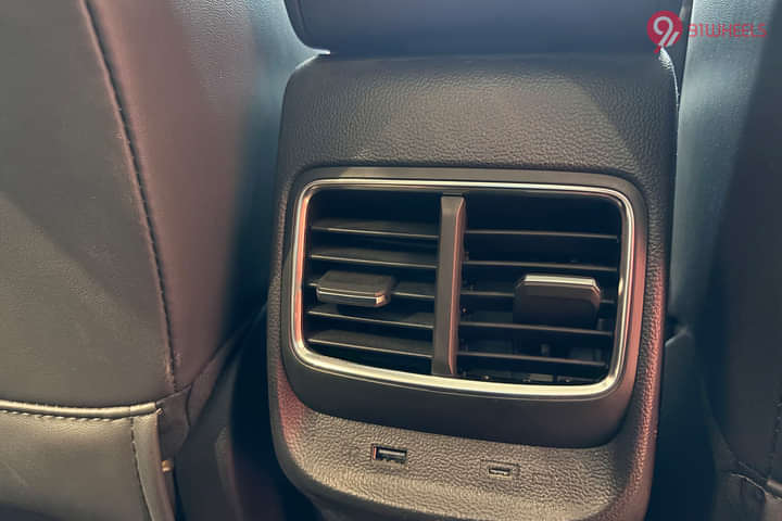 MG ZS EV 2025 Rear Row Air Vent