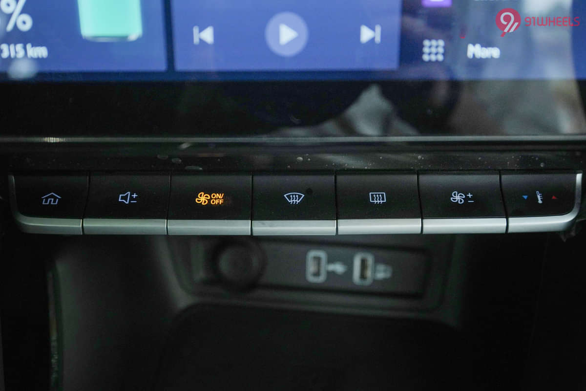 MG ZS EV AC Controls