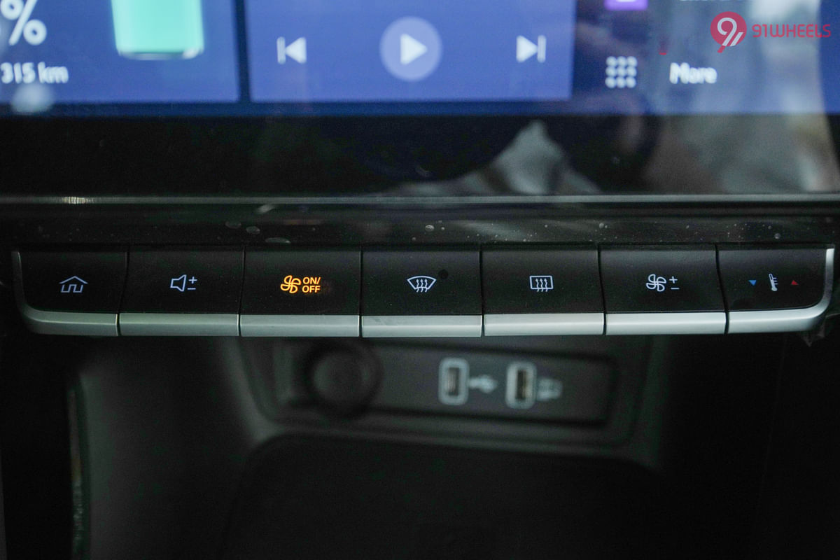 MG ZS EV AC Controls