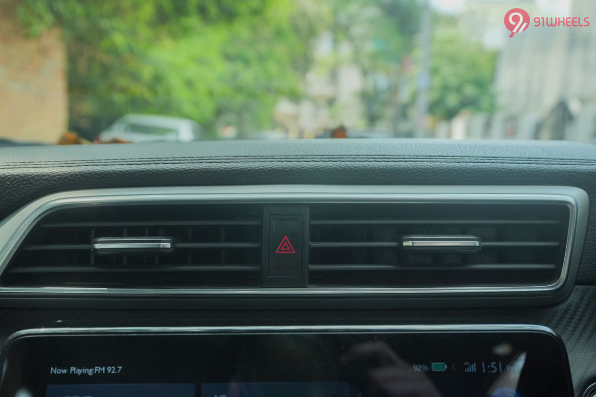 MG ZS EV Front Centre Air Vents