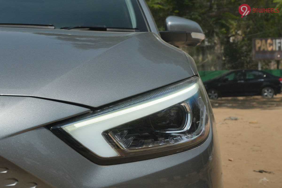 MG ZS EV Headlight