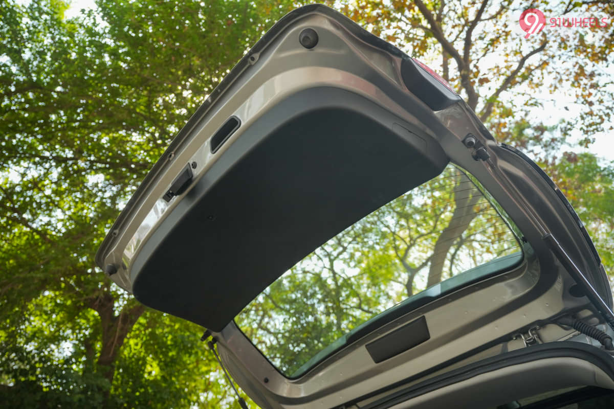 MG ZS EV Open Boot/Trunk