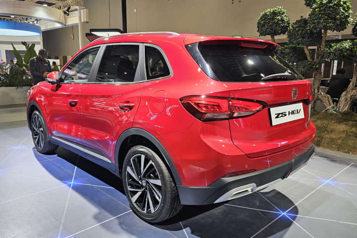 MG ZS EV Left Rear Three Quarter