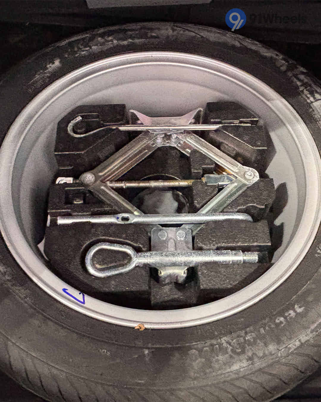 Under Boot / Spare Wheel