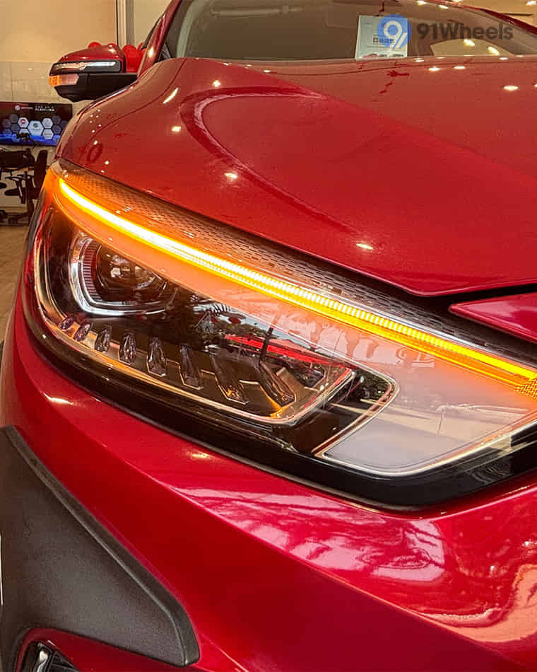 Headlights & Tail-lights - 4