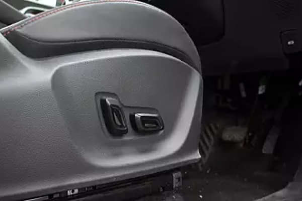 MG ZS EV Seat Adjustment for Driver