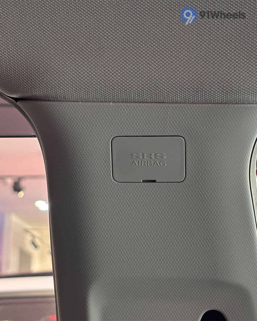 Right Side Curtain Airbag