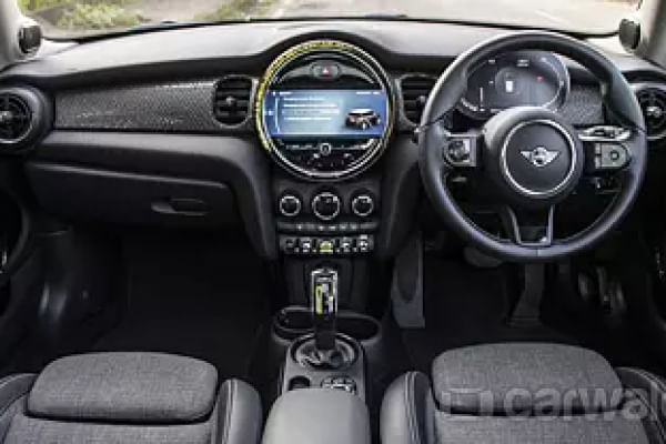 Mini 3 Door Hatch 2020-2025 Dashboard