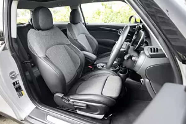 Mini 3 Door Hatch 2020-2025 Front Row Seats