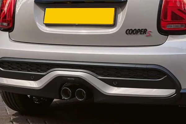 Mini 3 Door Hatch Exhaust Pipes